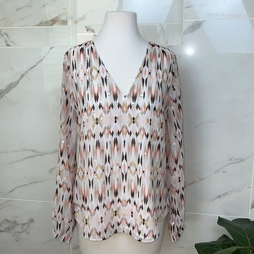 WHITE HOUSE BLACK MARKET Diamond Metallic Blouse w/Peach, Size 4